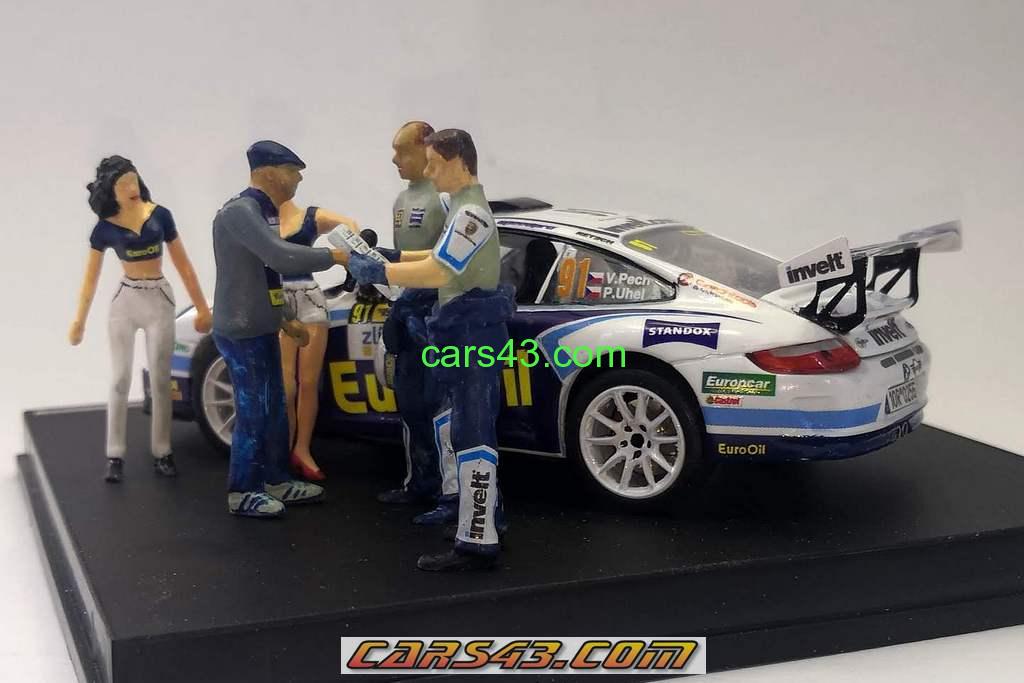Figurky k modelům soutěžních vozů